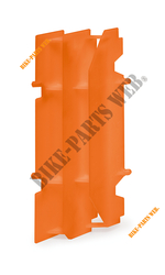 RADIATOR PROTECTOR RIGHT